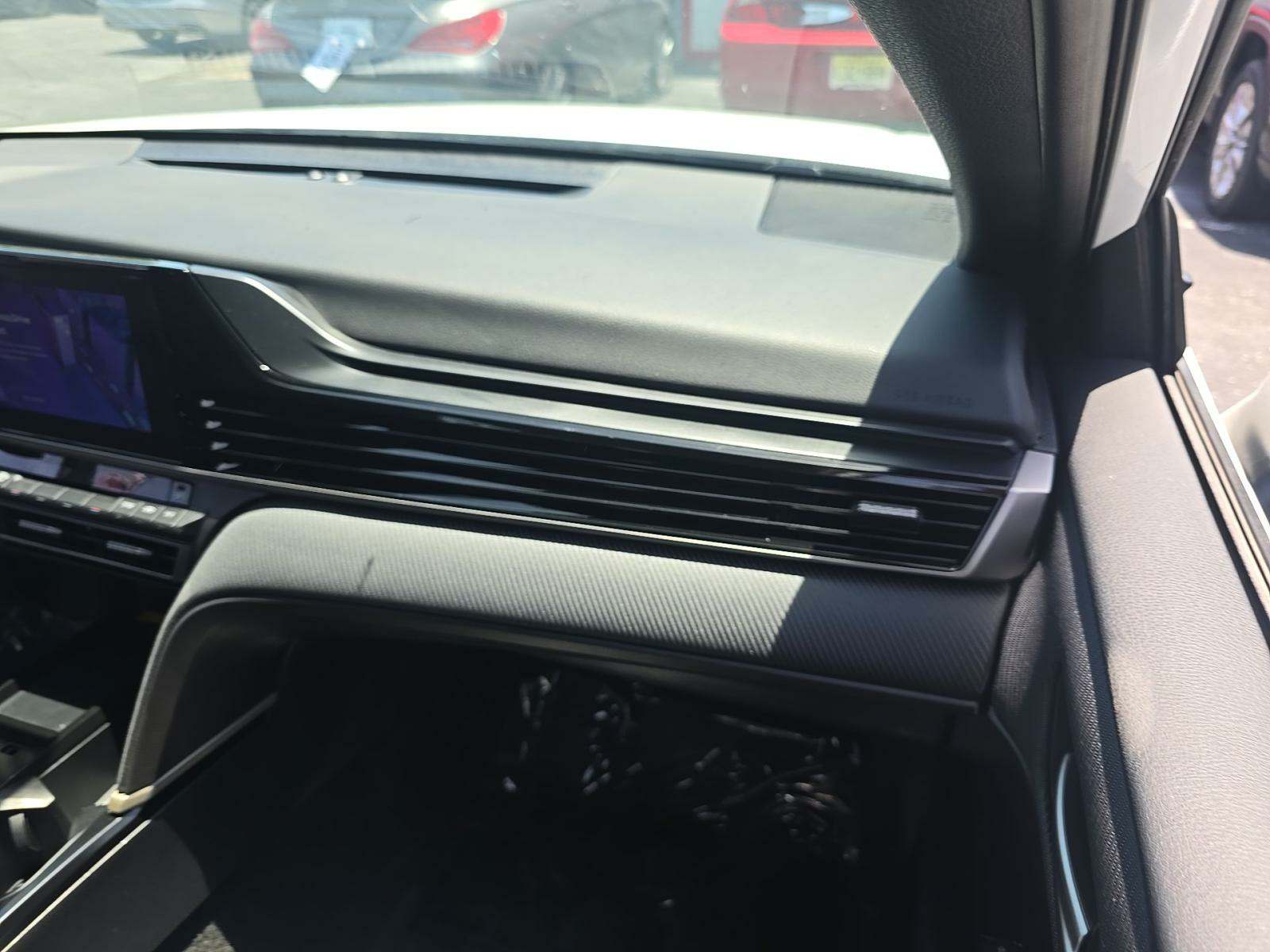 2025 Toyota Camry SE FWD