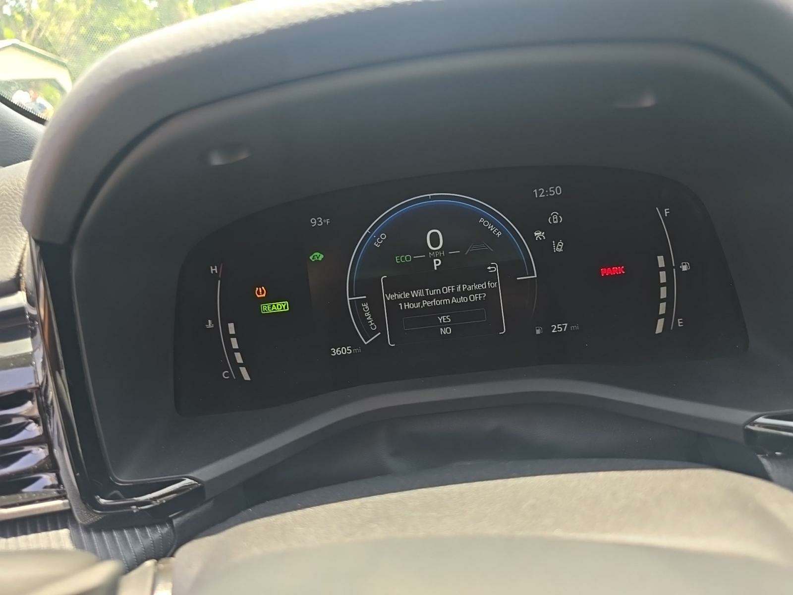 2025 Toyota Camry SE FWD