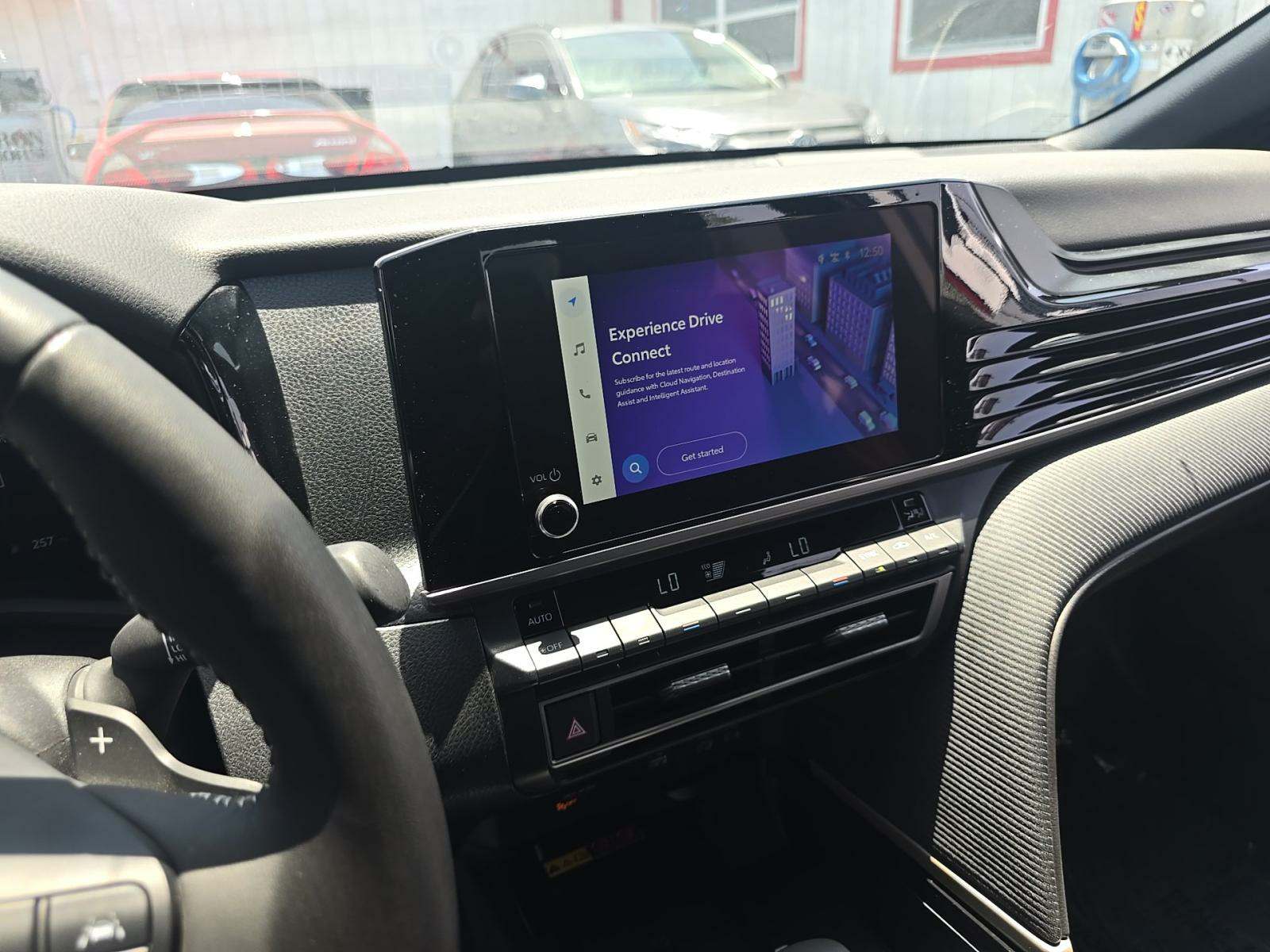 2025 Toyota Camry SE FWD