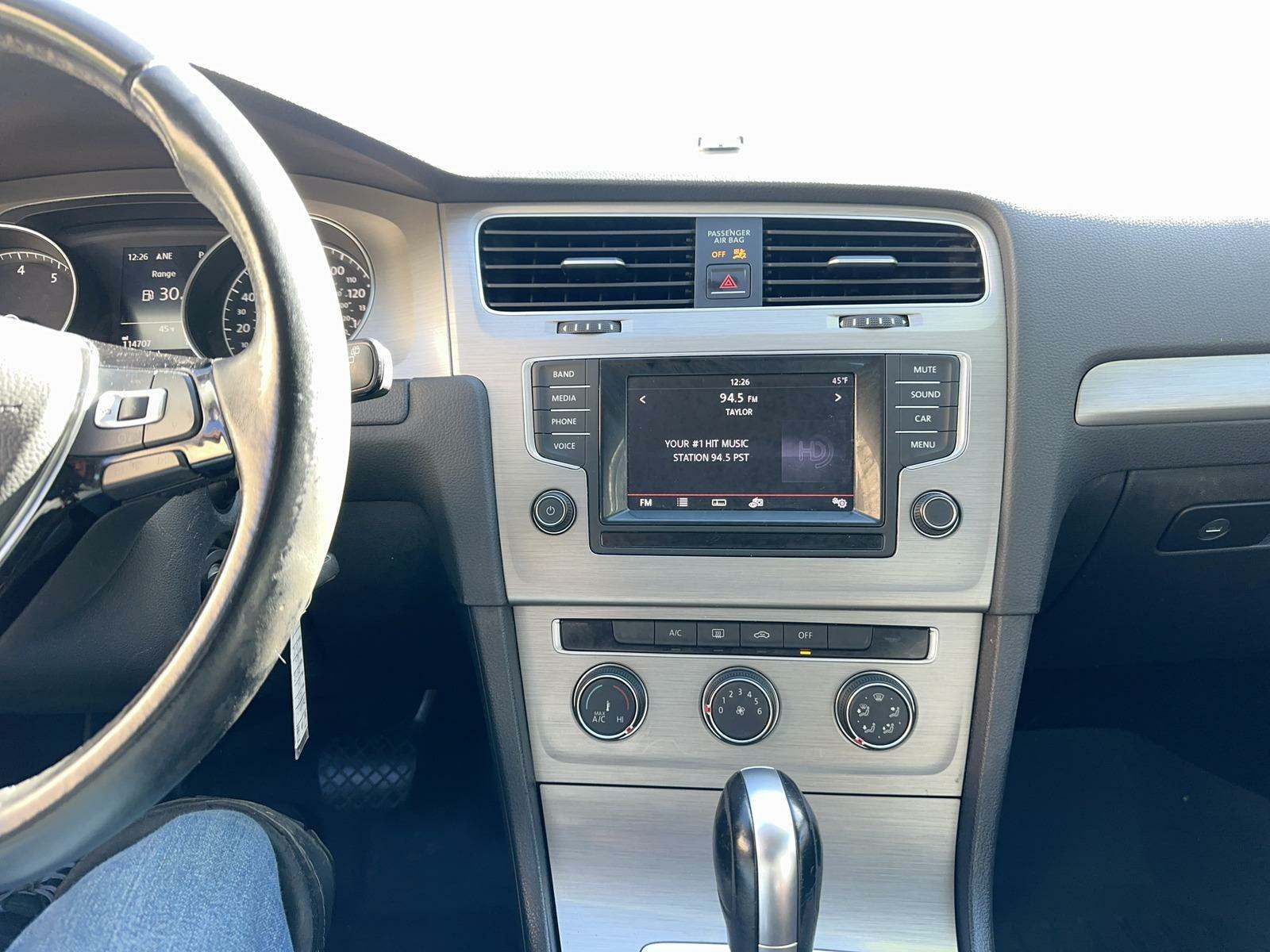 2015 Volkswagen Golf TSI S FWD