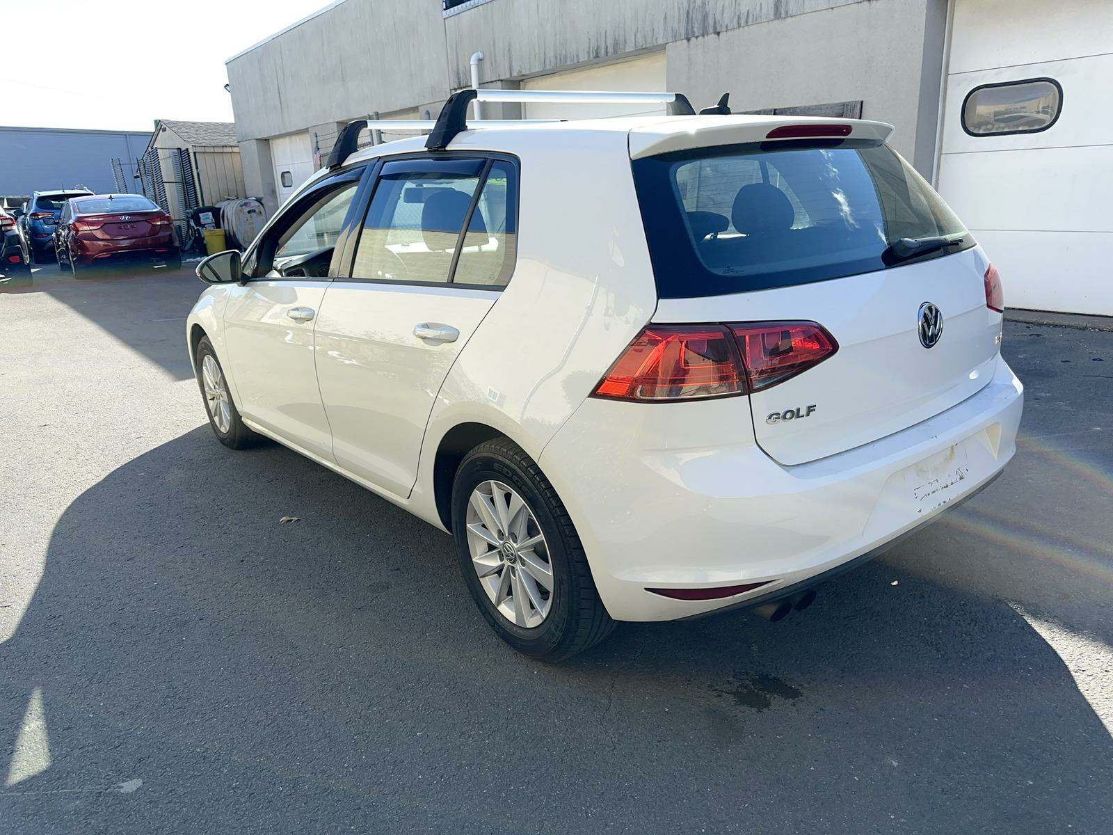 2015 Volkswagen Golf TSI S FWD