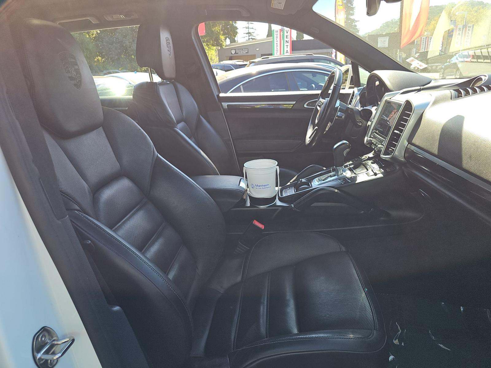 2017 Porsche Cayenne Platinum Edition AWD