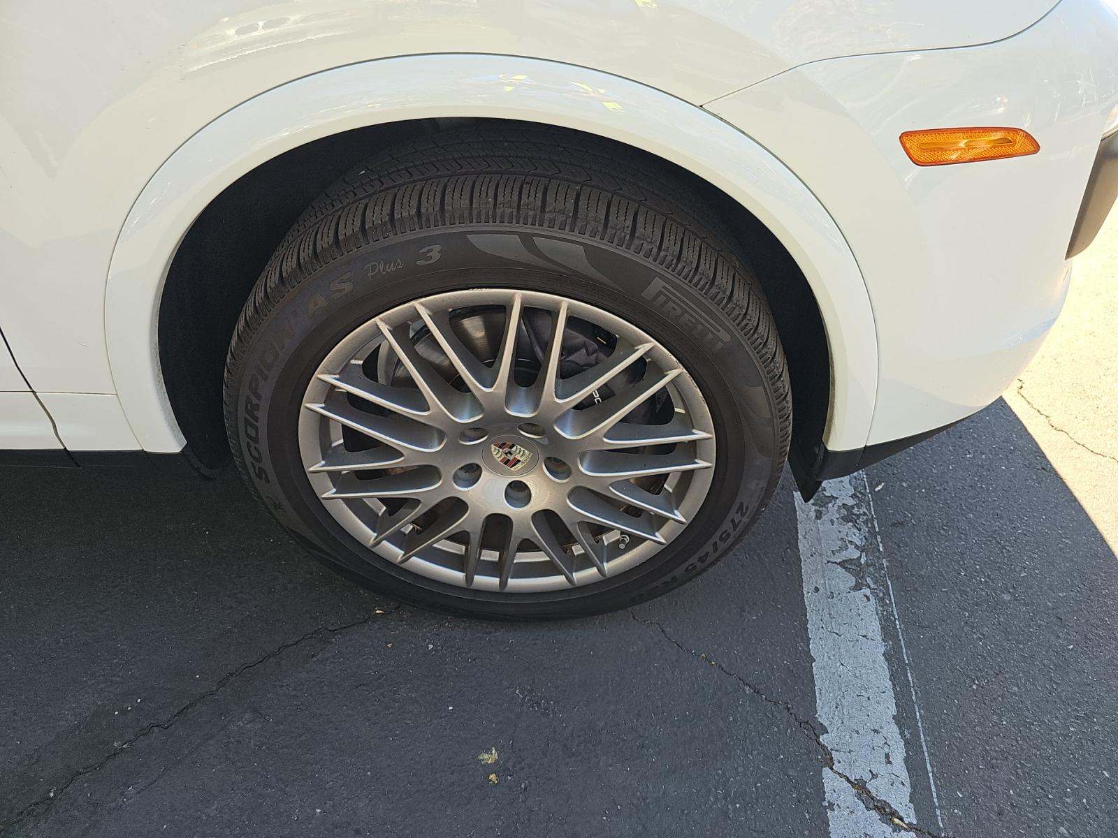 2017 Porsche Cayenne Platinum Edition AWD