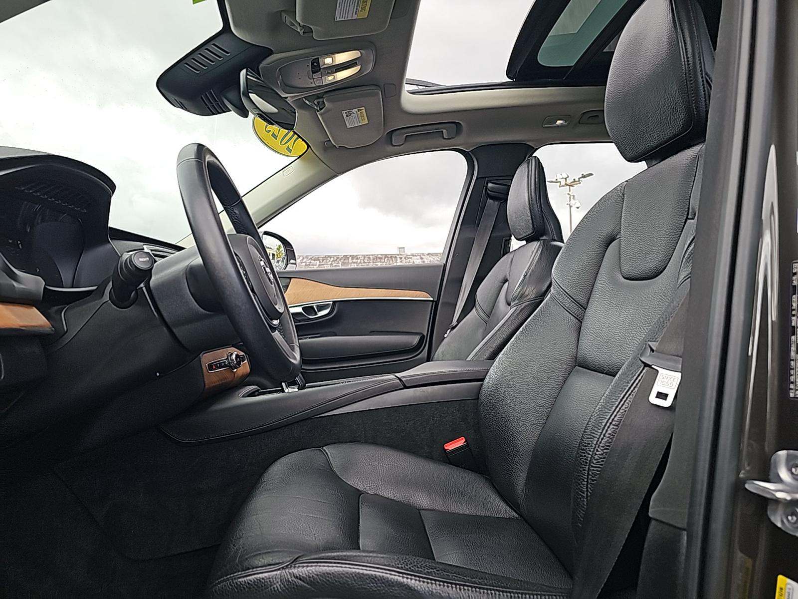 2023 Volvo XC90 Recharge T8 Plus AWD