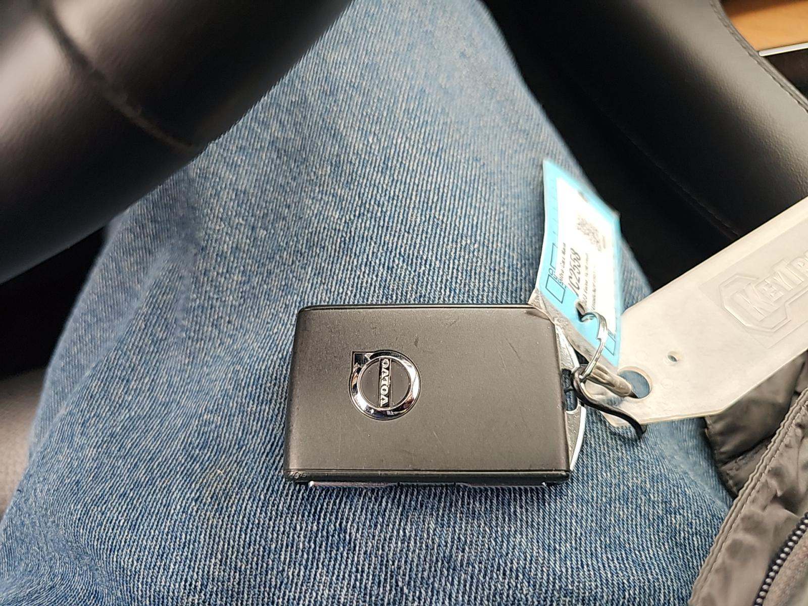 2023 Volvo XC90 Recharge T8 Plus AWD