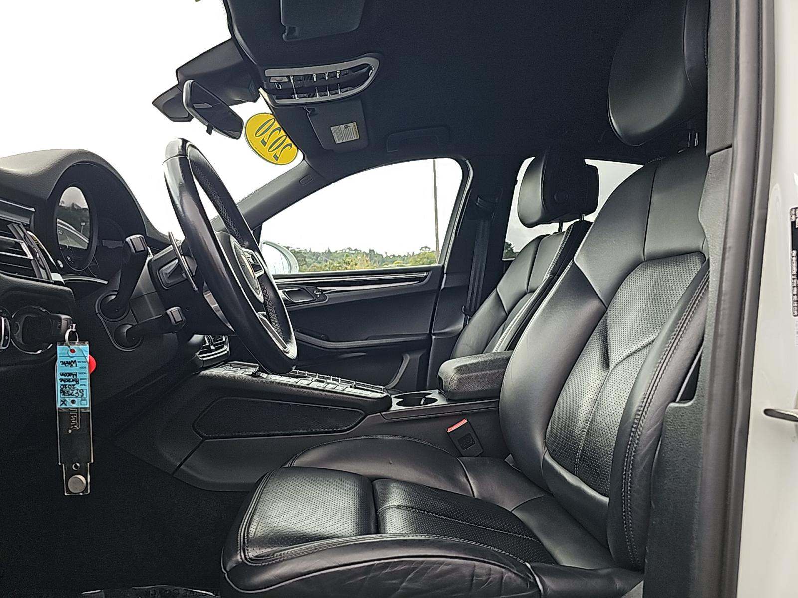 2020 Porsche Macan Base AWD