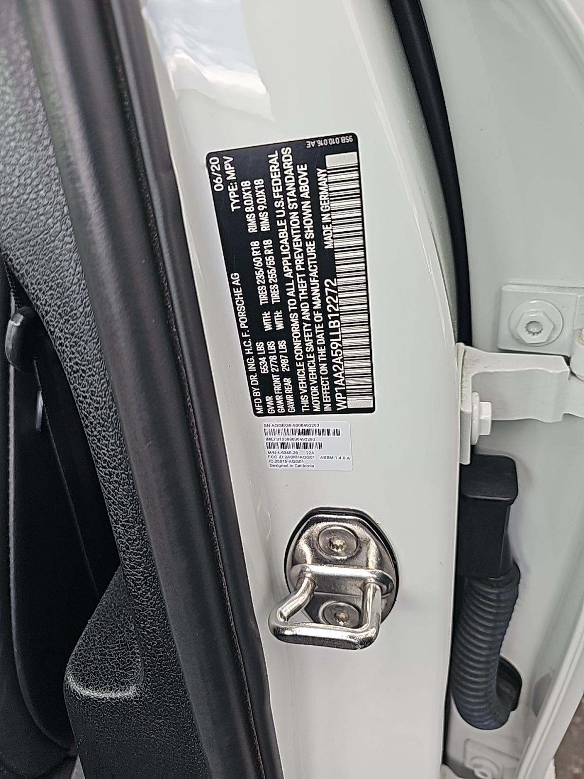 2020 Porsche Macan Base AWD