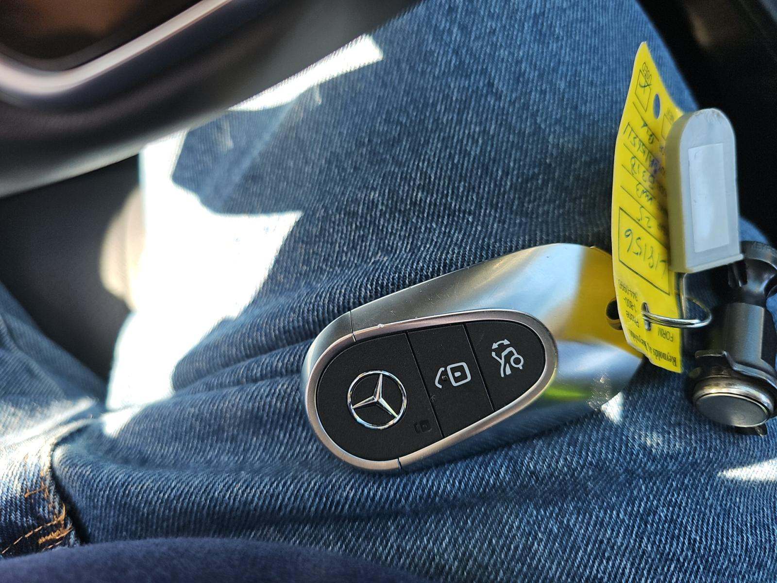 MERCEDES-BENZ E-CLASS - 4