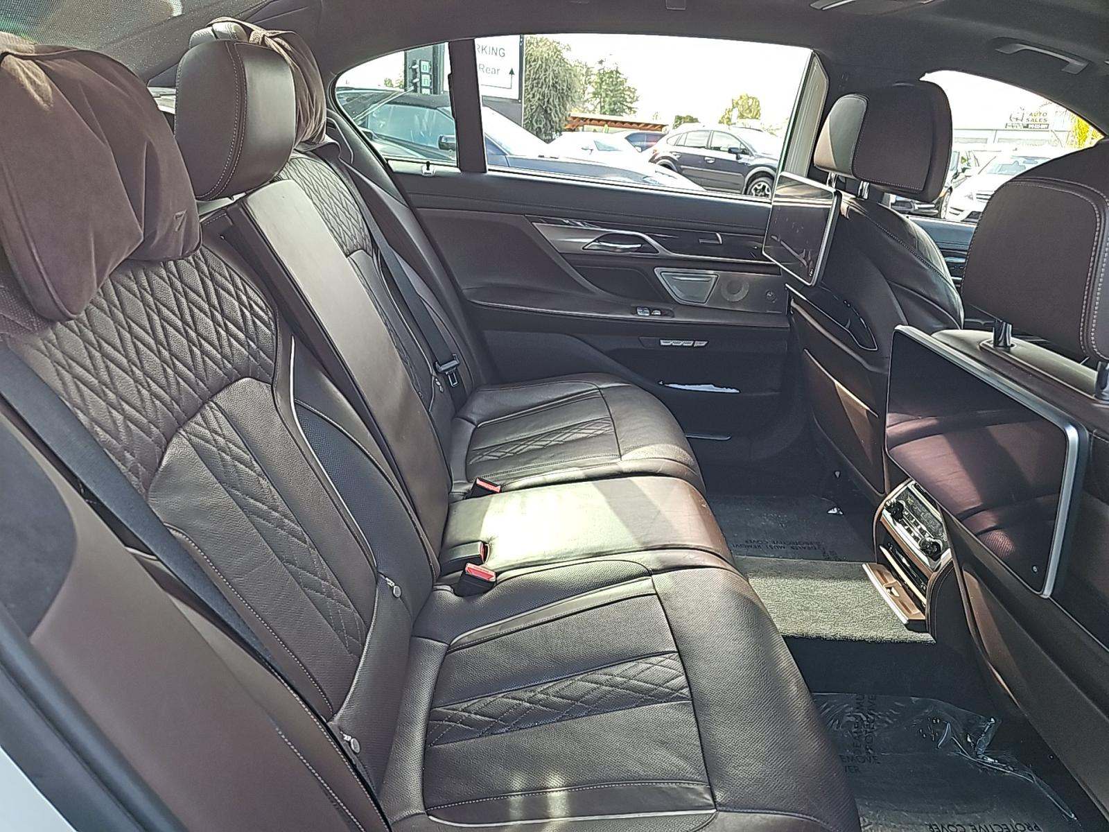 2016 BMW 7 Series 750i xDrive AWD