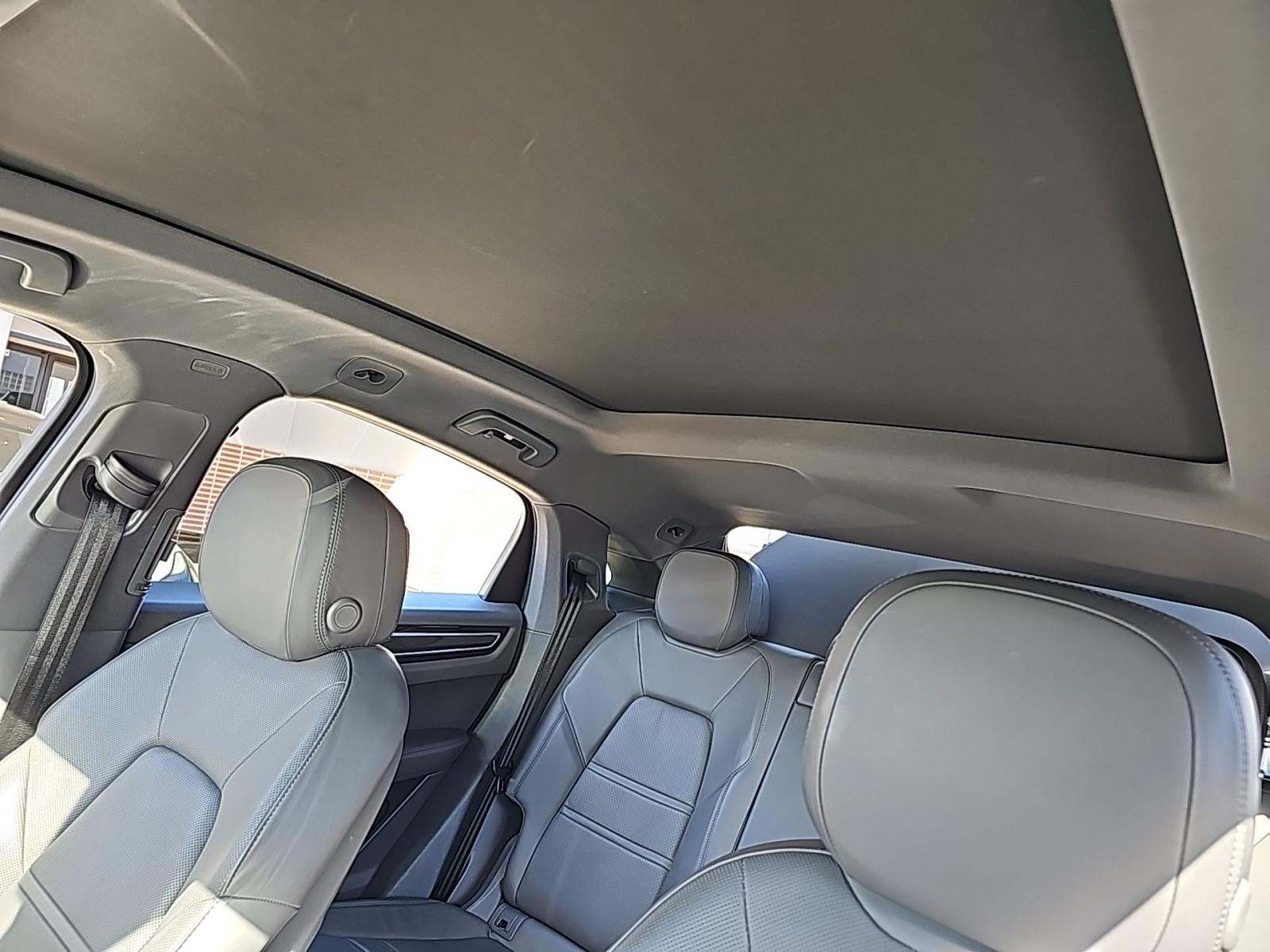 2022 Porsche Cayenne E-Hybrid AWD