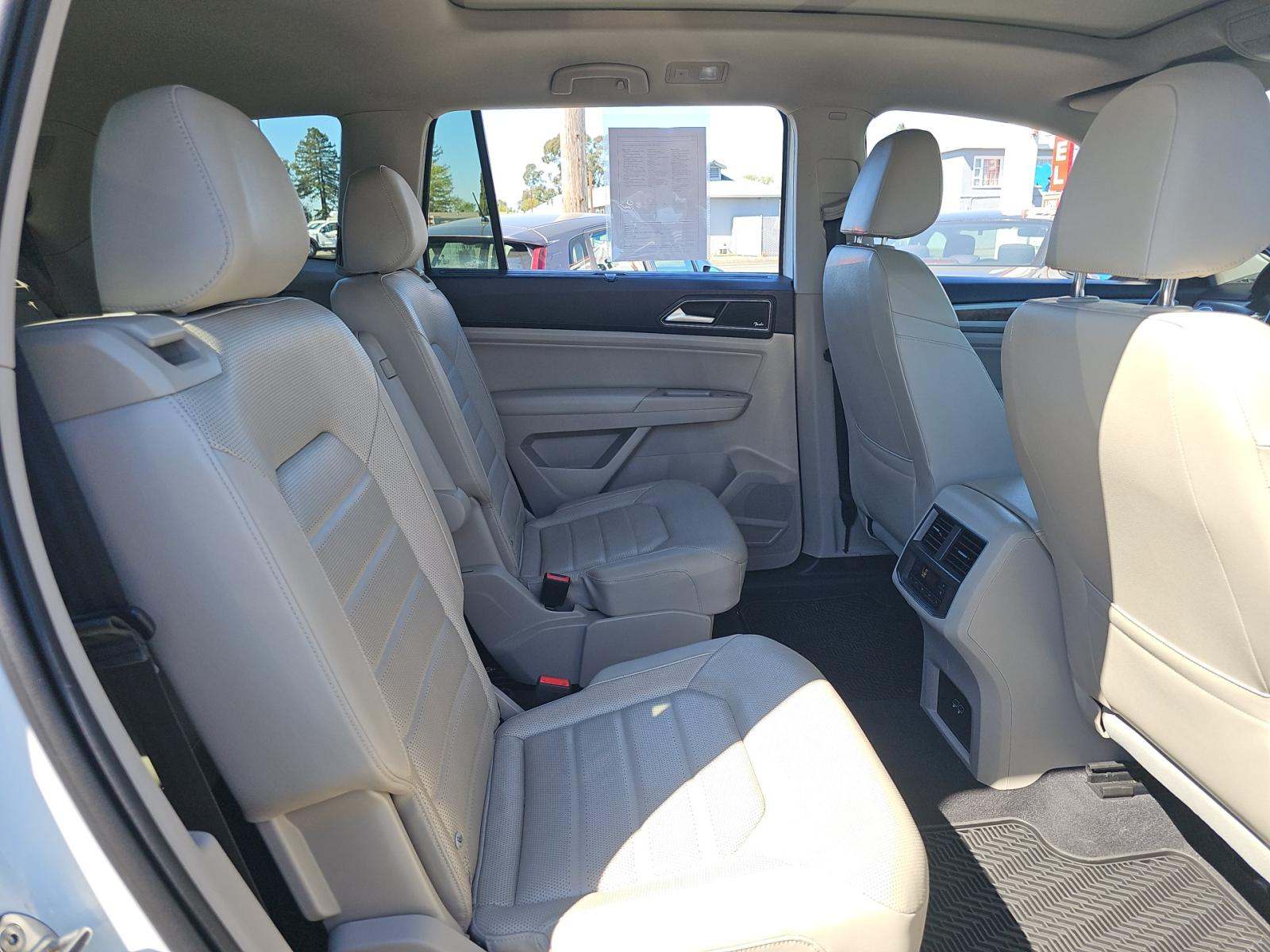 2019 Volkswagen Atlas 3.6L SEL Premium AWD