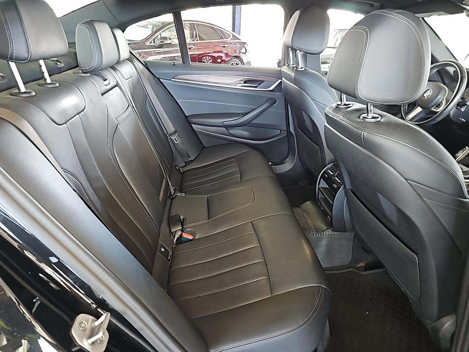 2023 BMW 5 Series 530i RWD