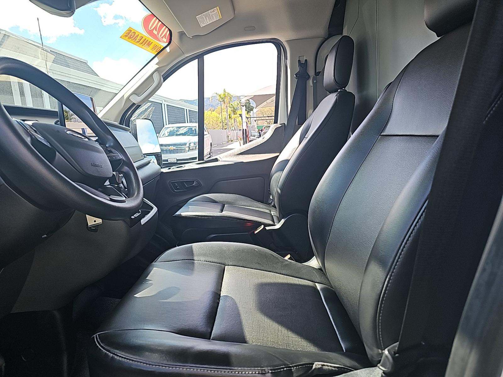 FORD TRANSIT 150 - 2