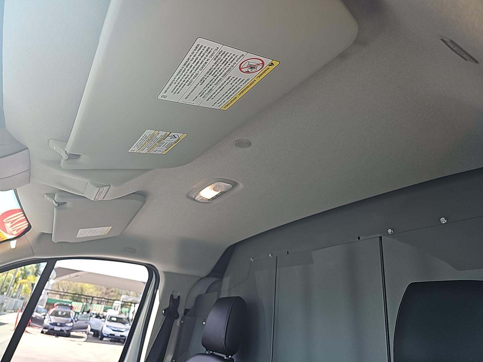 FORD TRANSIT 150 - 7