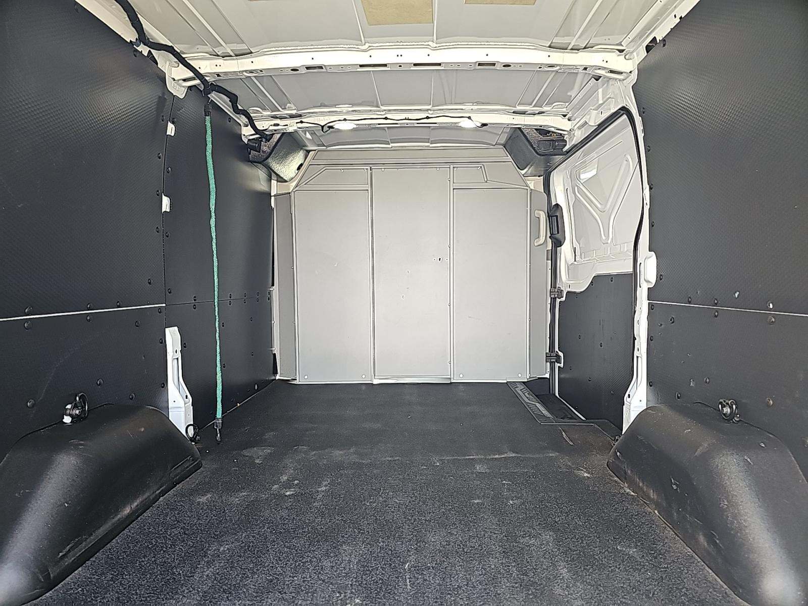 FORD TRANSIT 150 - 9