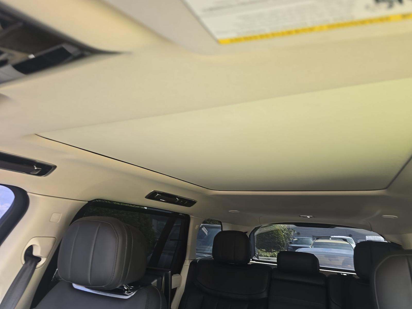 2023 Land Rover Range Rover SE LWB AWD