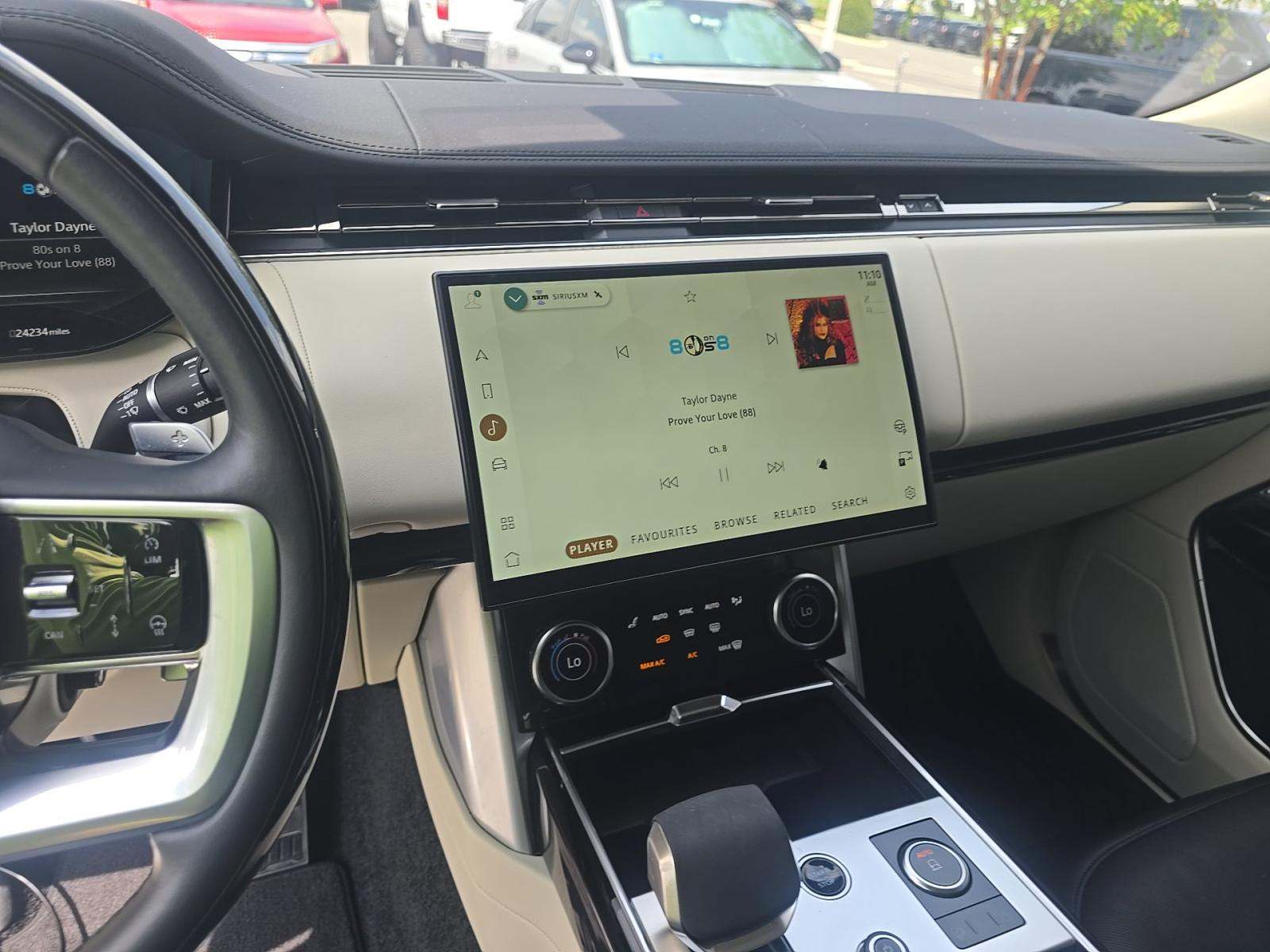 2023 Land Rover Range Rover SE LWB AWD
