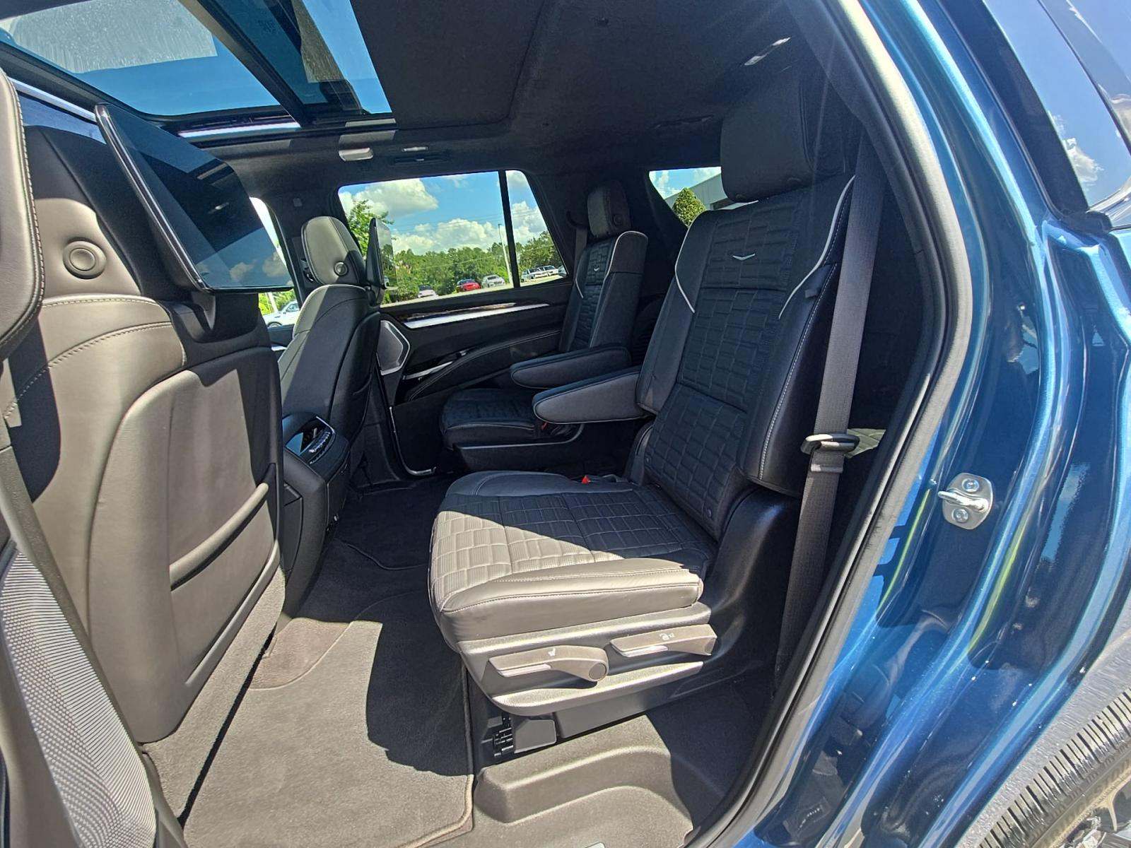 2025 Cadillac Escalade Sport Platinum AWD