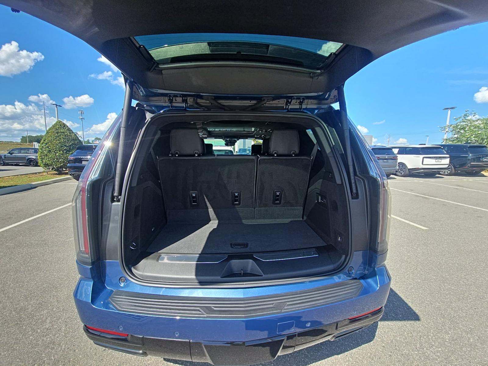 2025 Cadillac Escalade Sport Platinum AWD