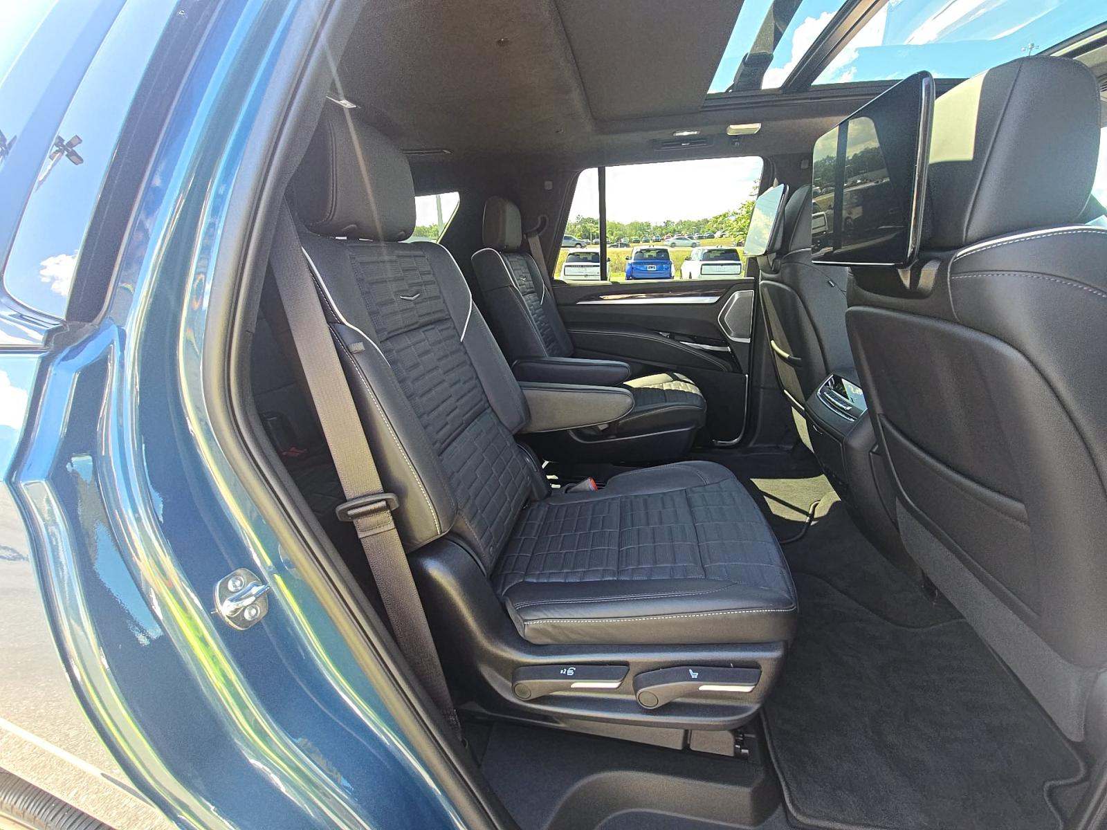 2025 Cadillac Escalade Sport Platinum AWD