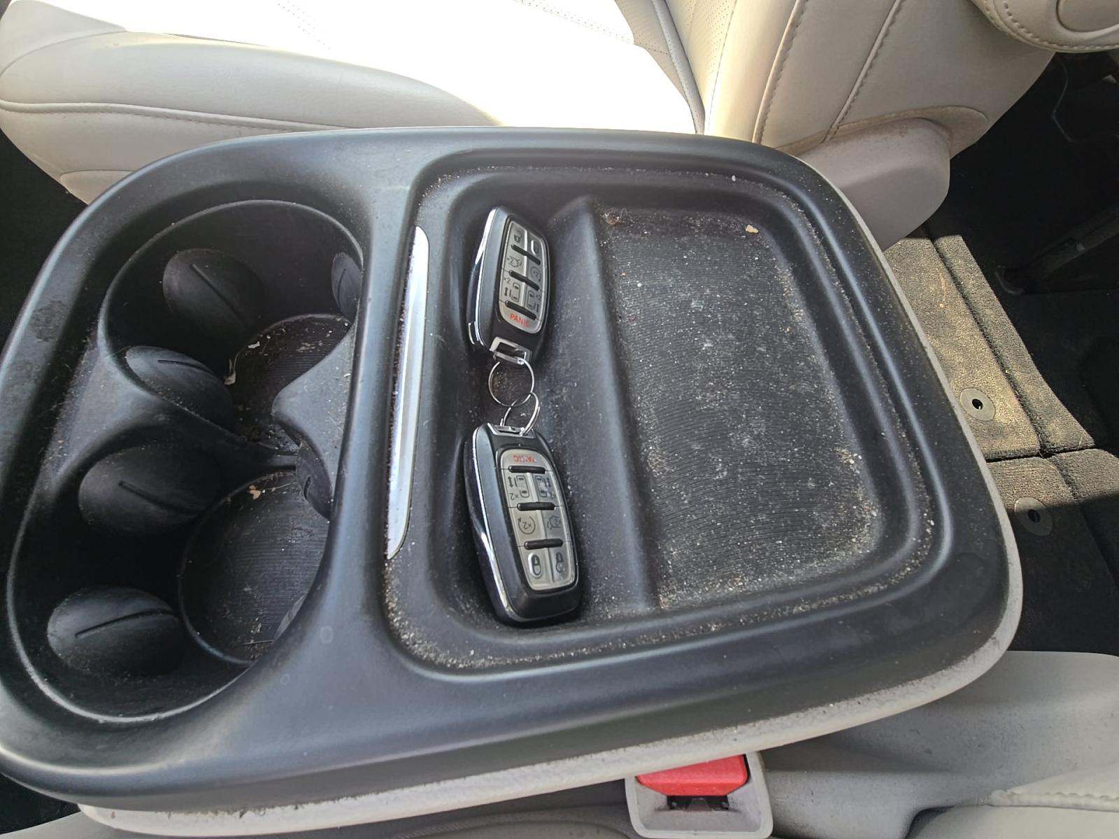 CHRYSLER VOYAGER - 8