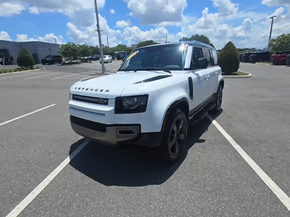 2024 Land Rover Defender 110 X-Dynamic SE AWD