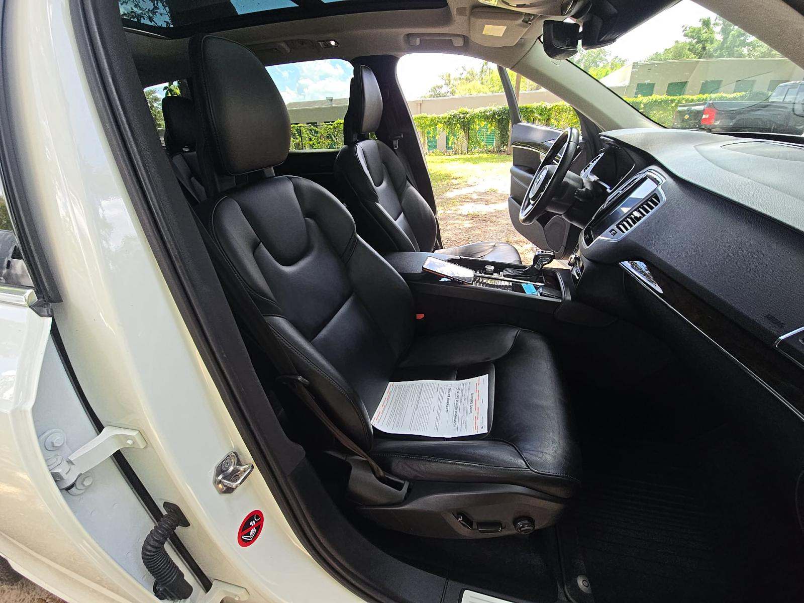 2018 Volvo XC90 T5 Momentum FWD
