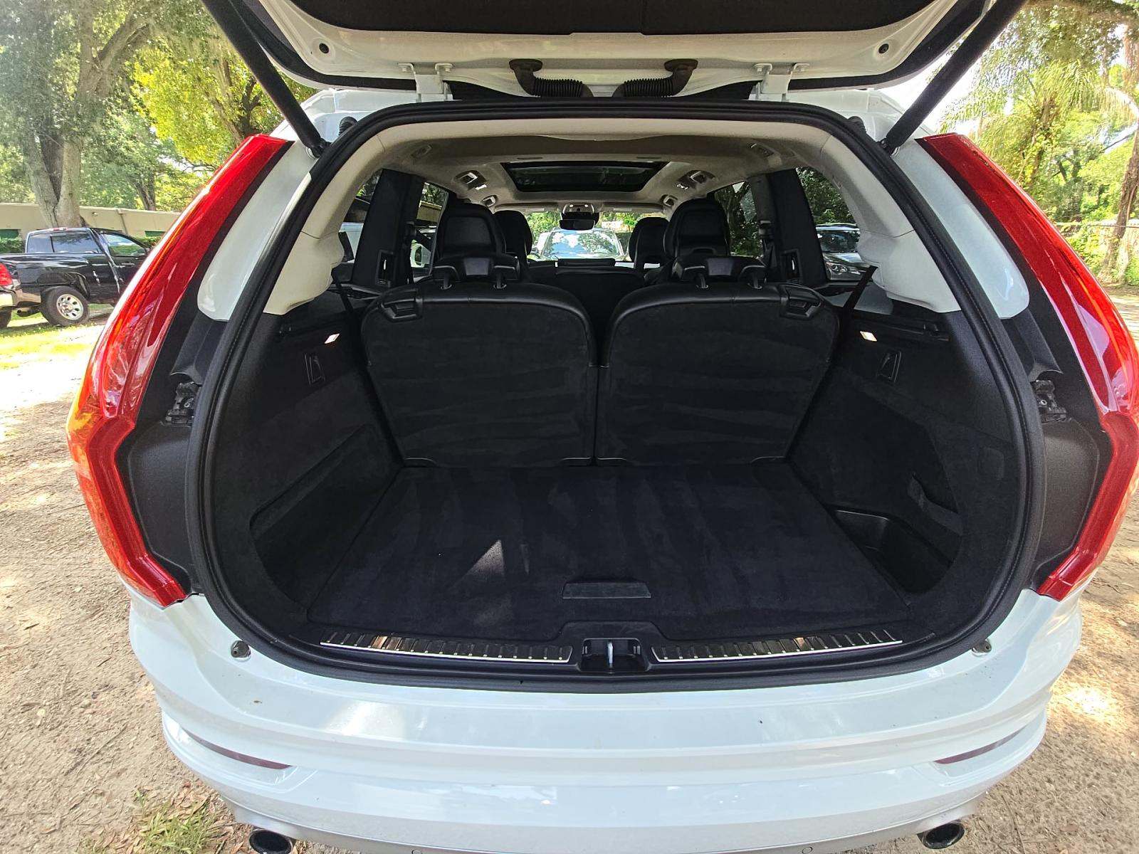 2018 Volvo XC90 T5 Momentum FWD