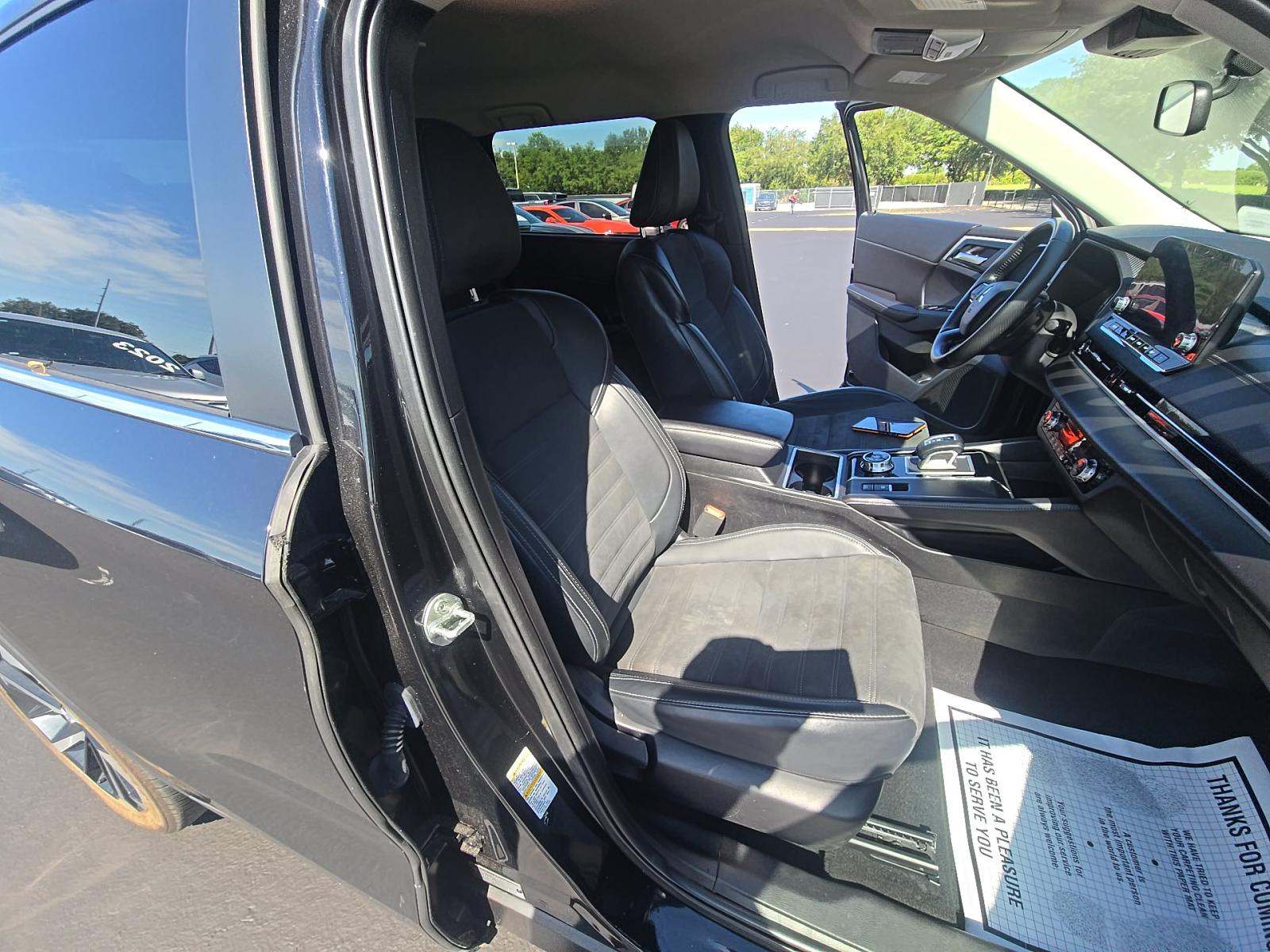 2024 Mitsubishi Outlander SE Black Edition FWD