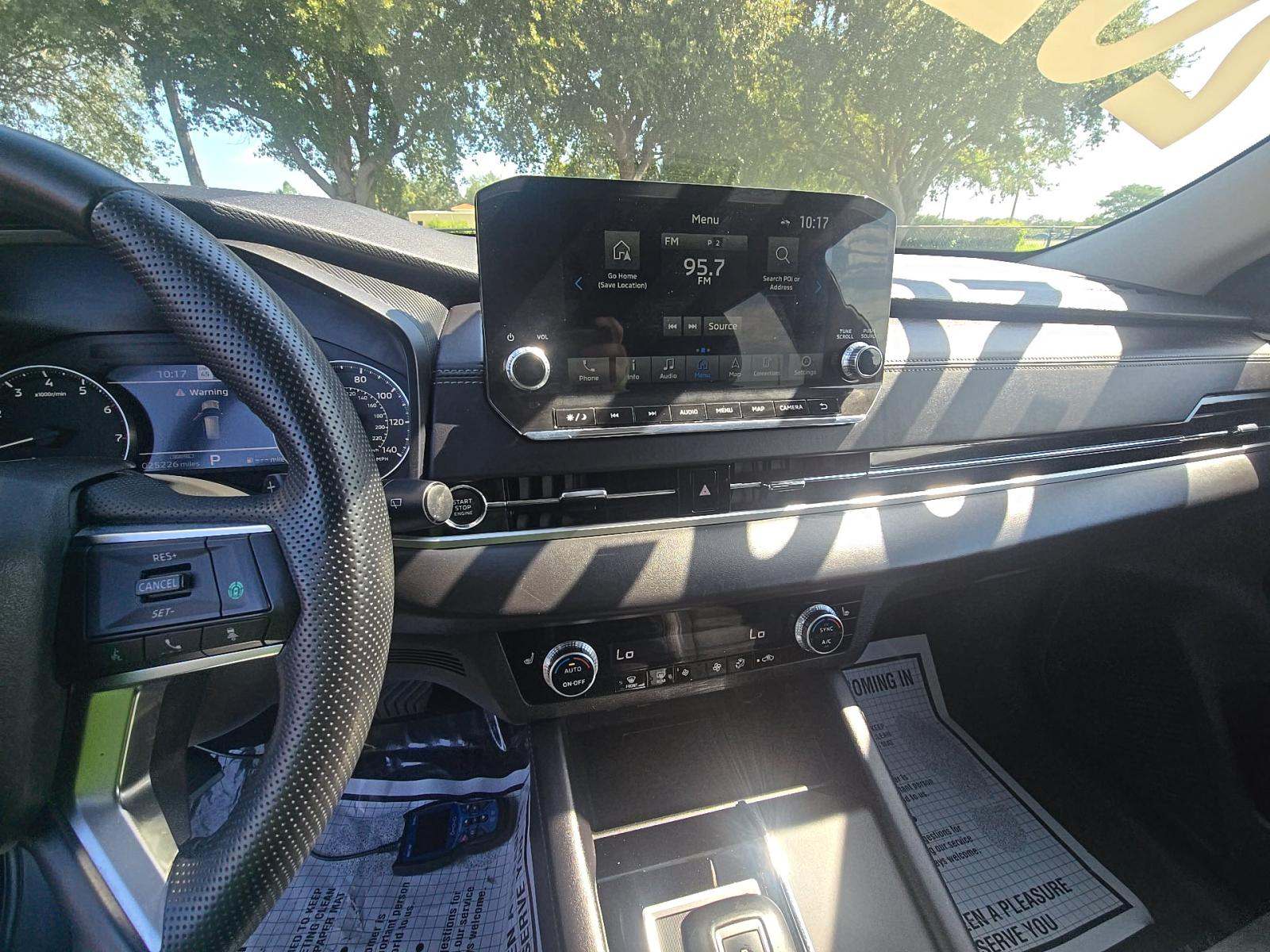2024 Mitsubishi Outlander SE Black Edition FWD