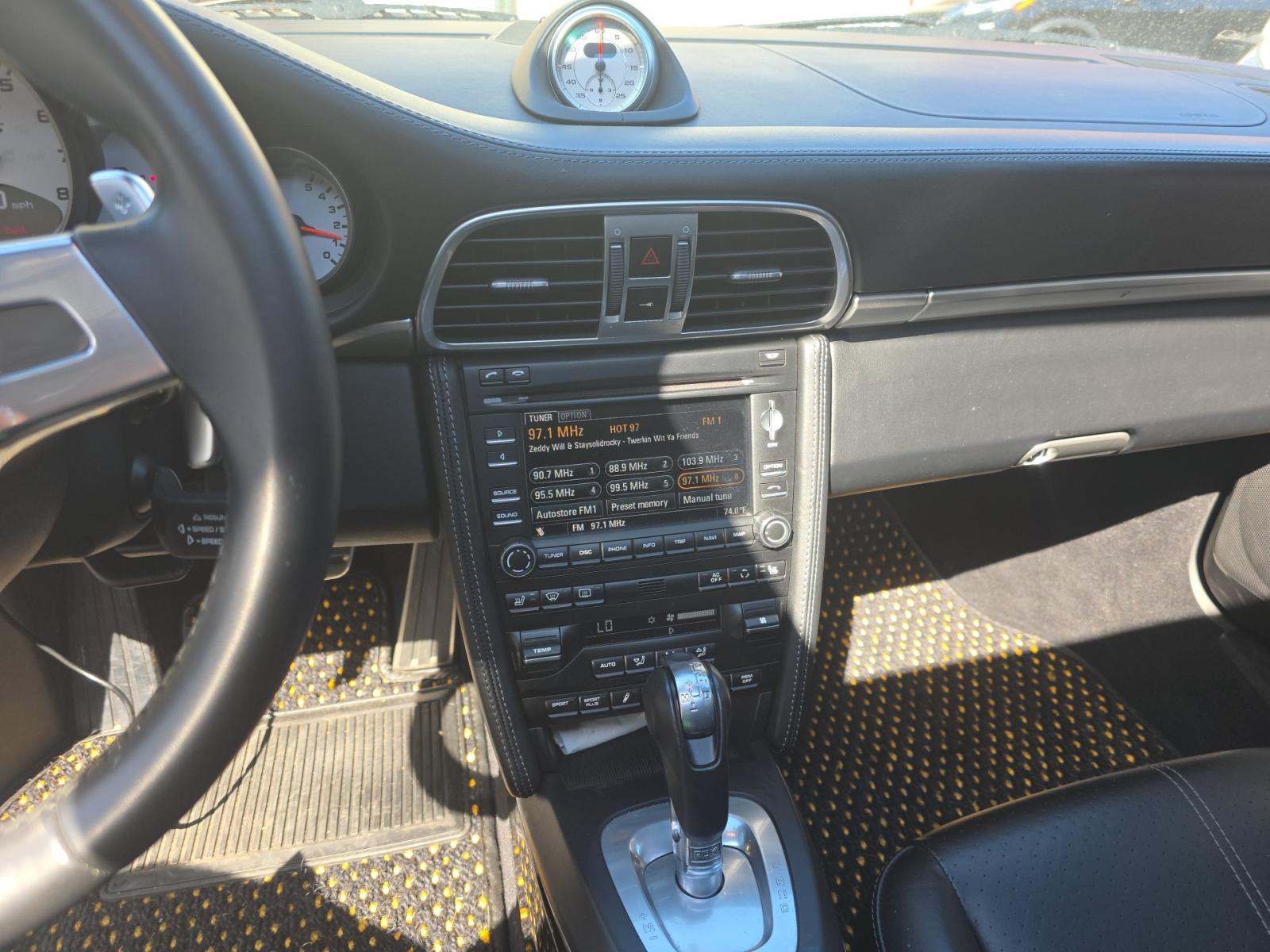 PORSCHE 911 - 10