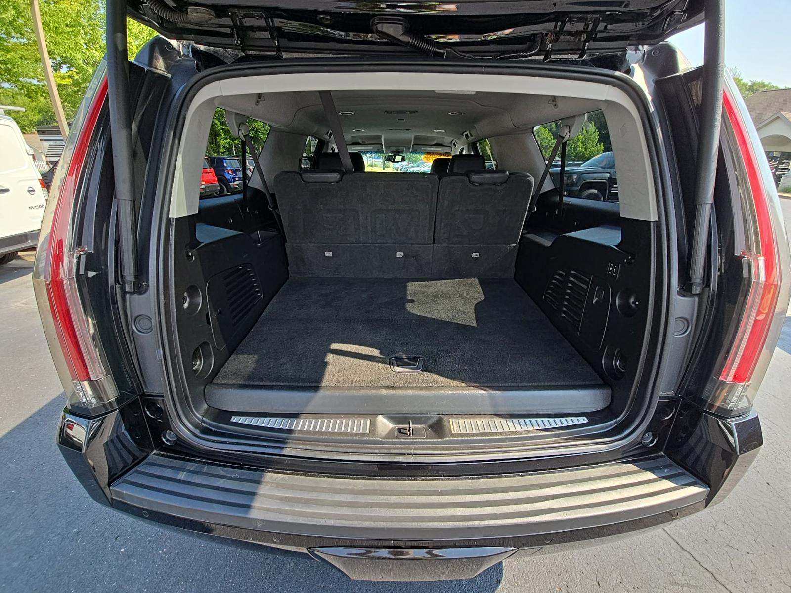 2019 Cadillac Escalade ESV Base AWD