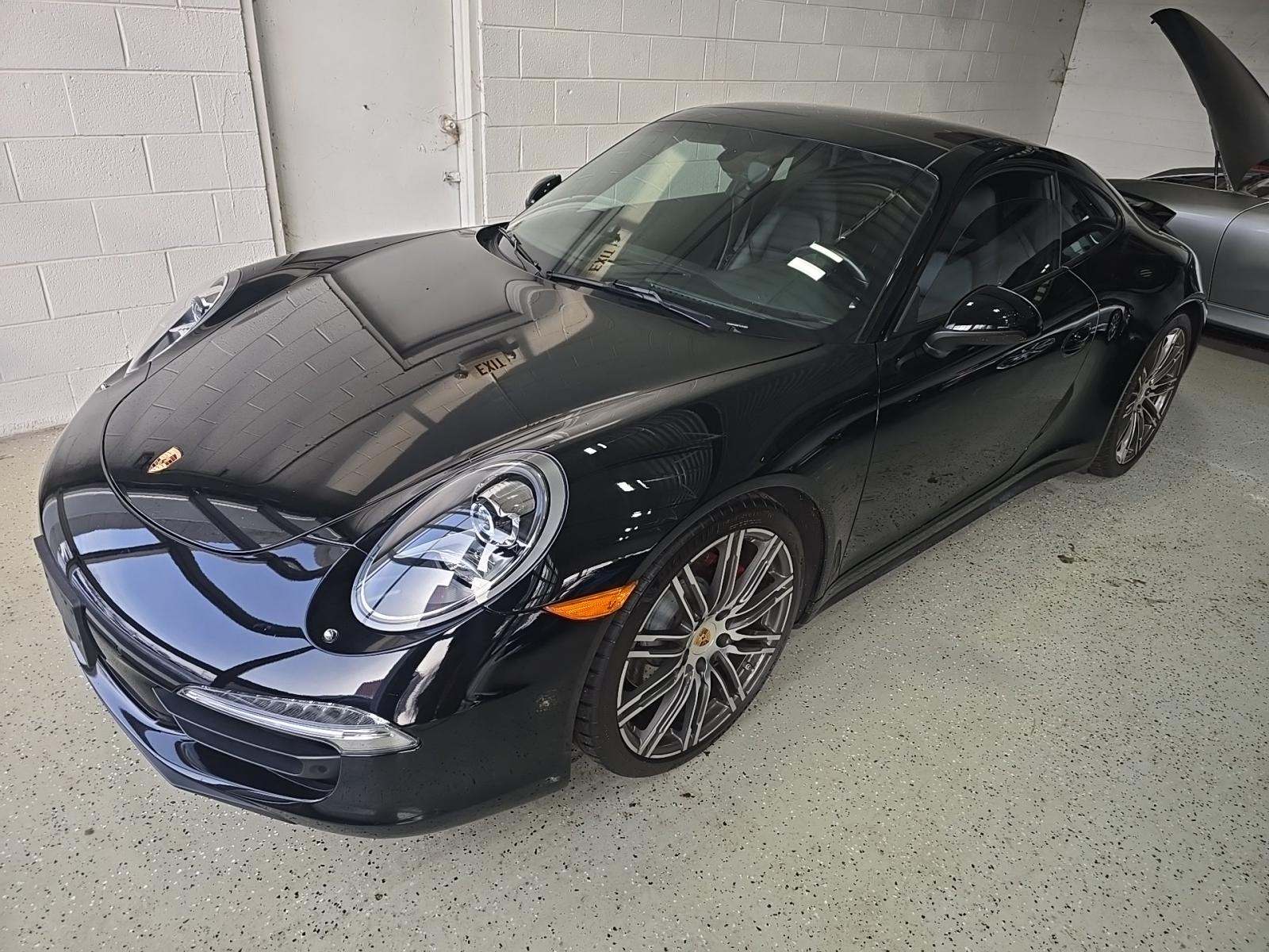 2015 Porsche 911 Carrera 4S