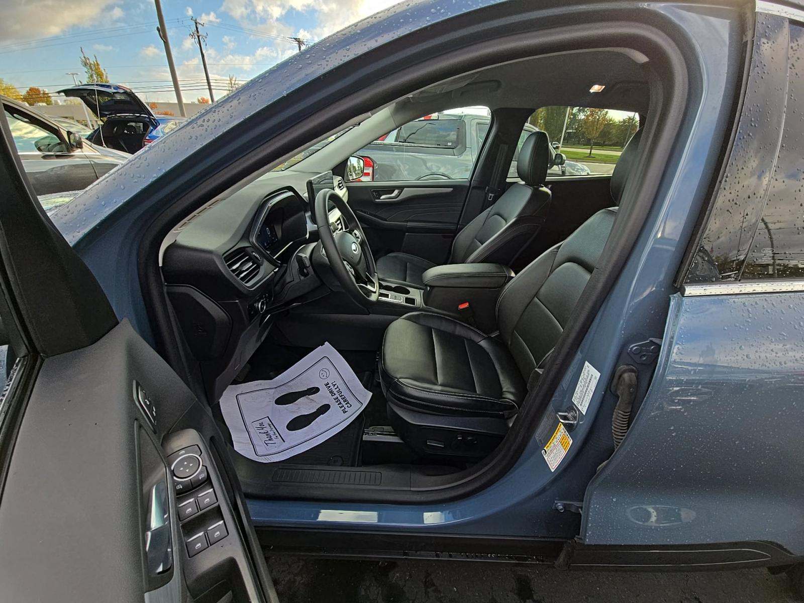 2024 Ford Escape Platinum AWD