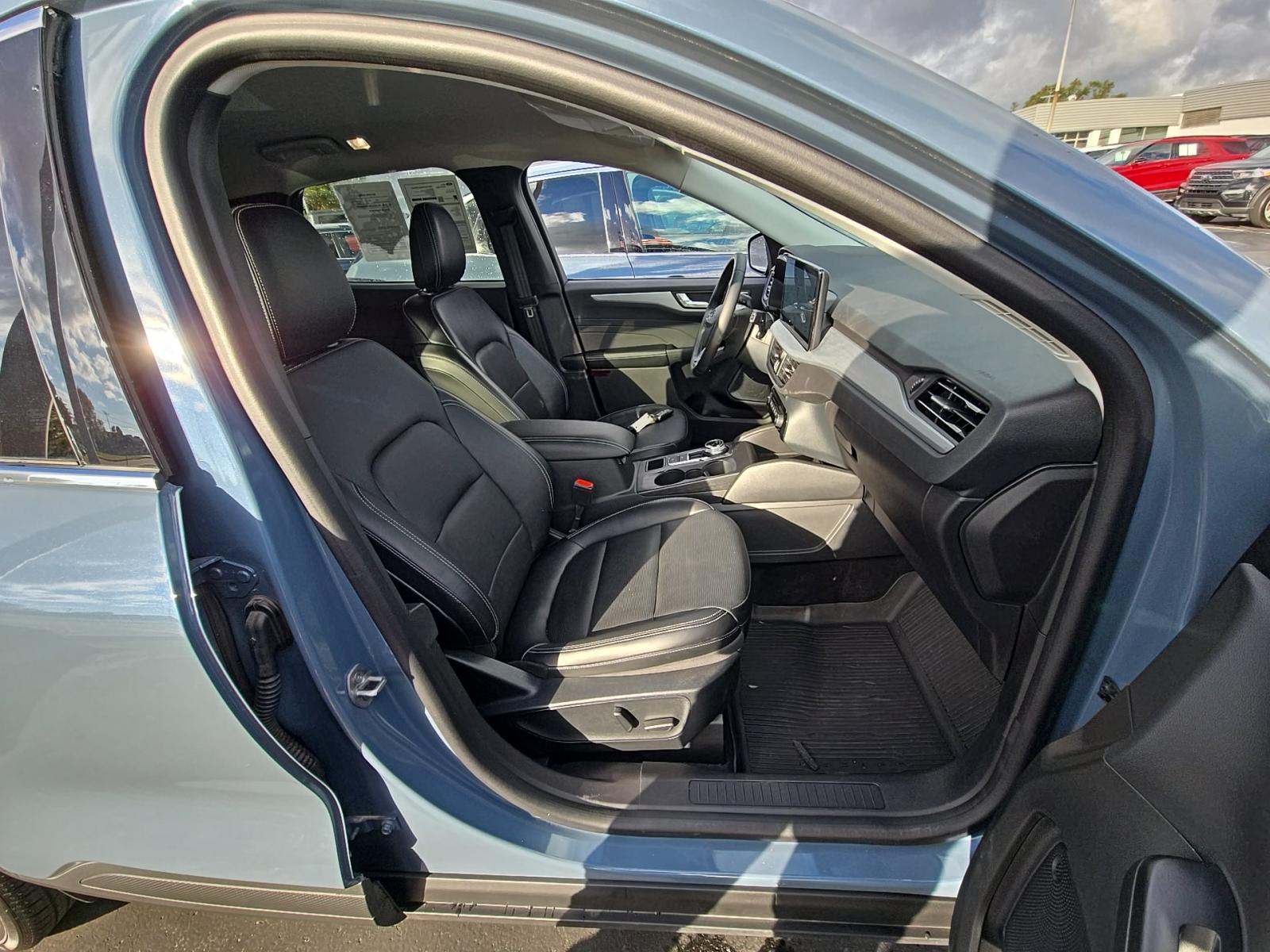 2024 Ford Escape Platinum AWD