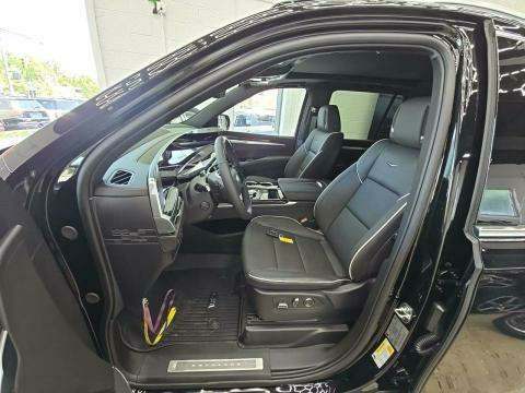 2025 Cadillac Escalade Premium Luxury AWD