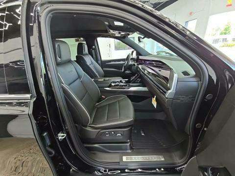 2025 Cadillac Escalade Premium Luxury AWD