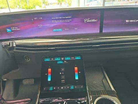 2025 Cadillac Escalade Premium Luxury AWD