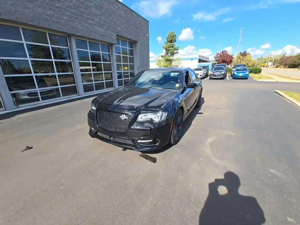 2023 Chrysler 300 C RWD