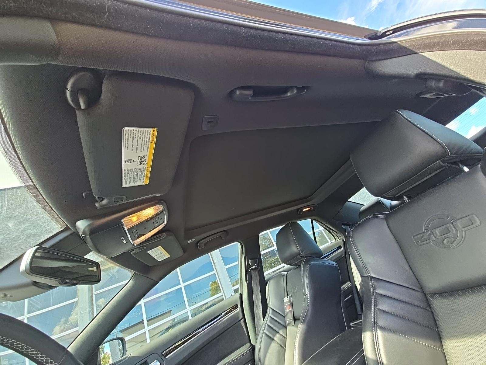 2023 Chrysler 300 C RWD