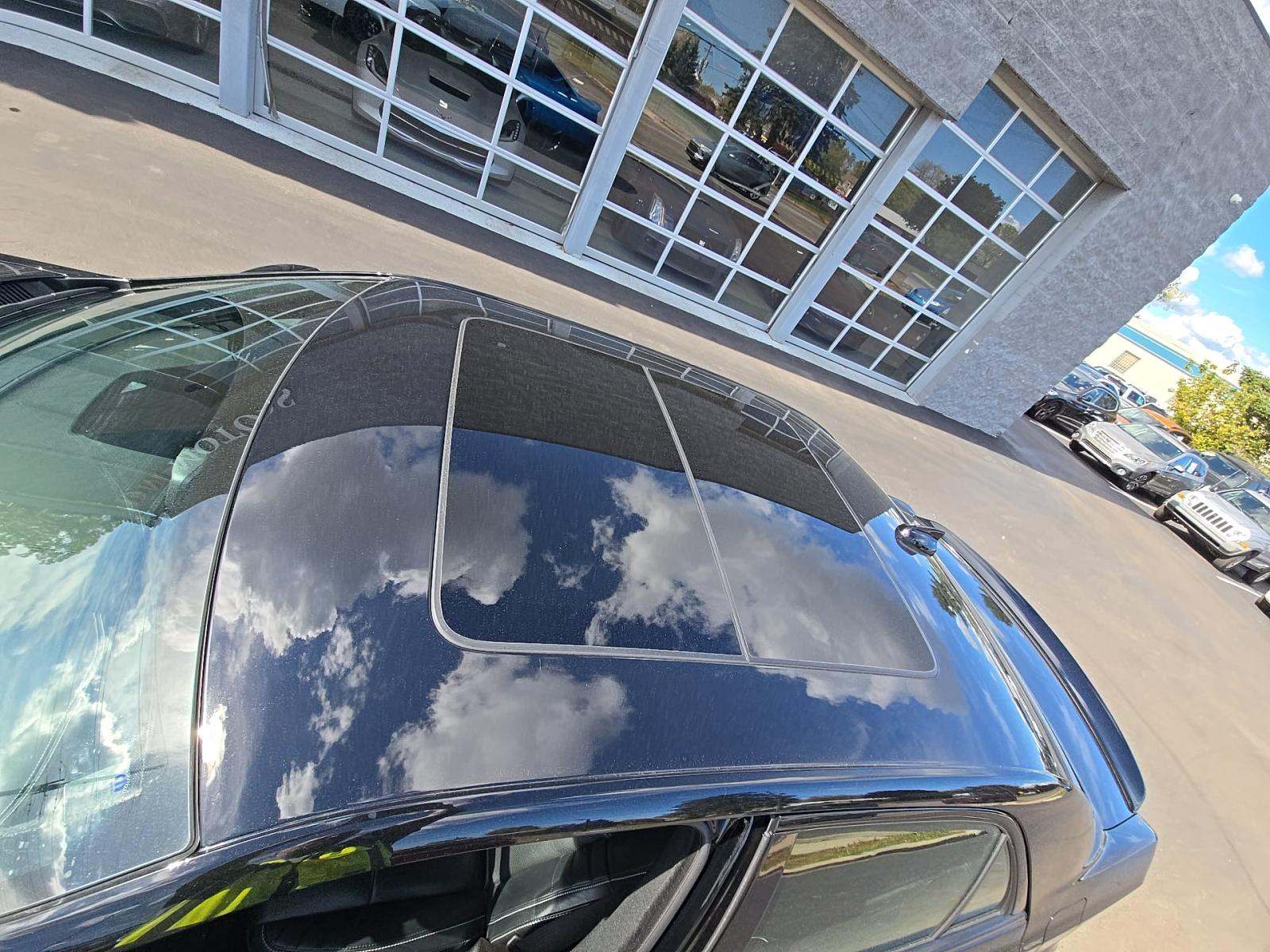 2023 Chrysler 300 C RWD