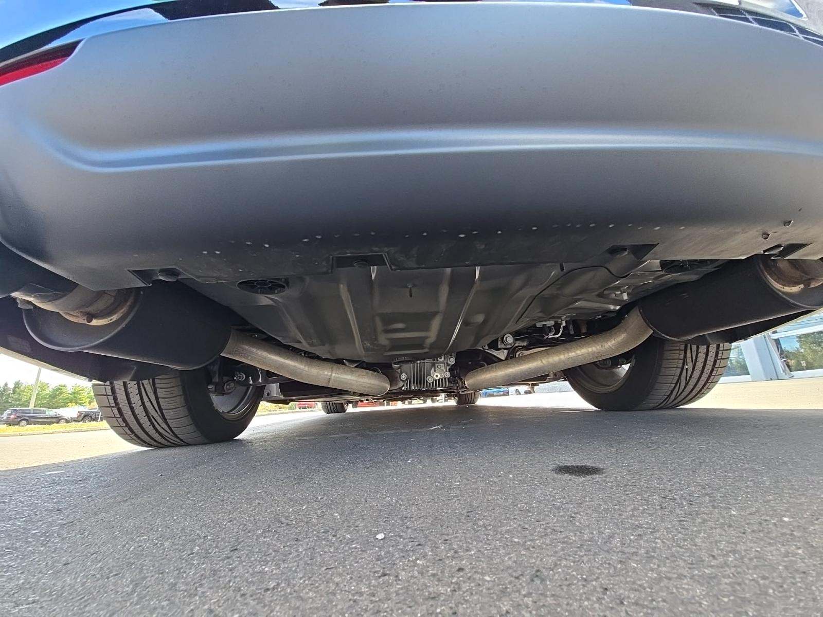 2023 Chrysler 300 C RWD