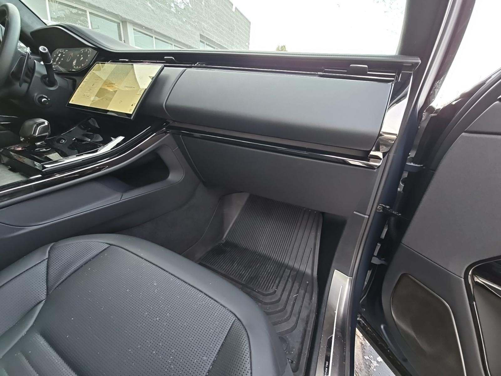 2025 Land Rover Range Rover Sport SV Edition Two AWD