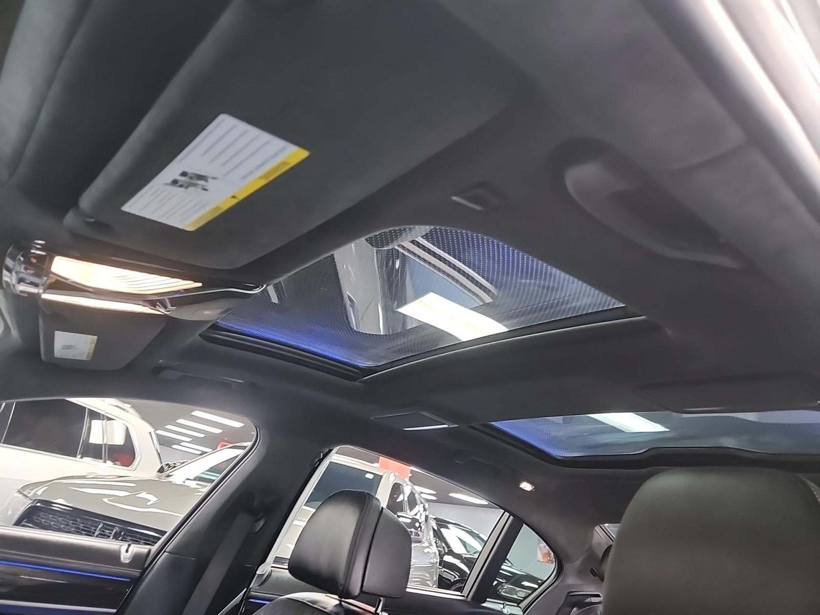 2016 BMW 7 Series 750i RWD