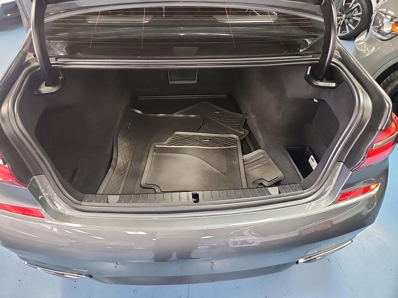 2016 BMW 7 Series 750i RWD