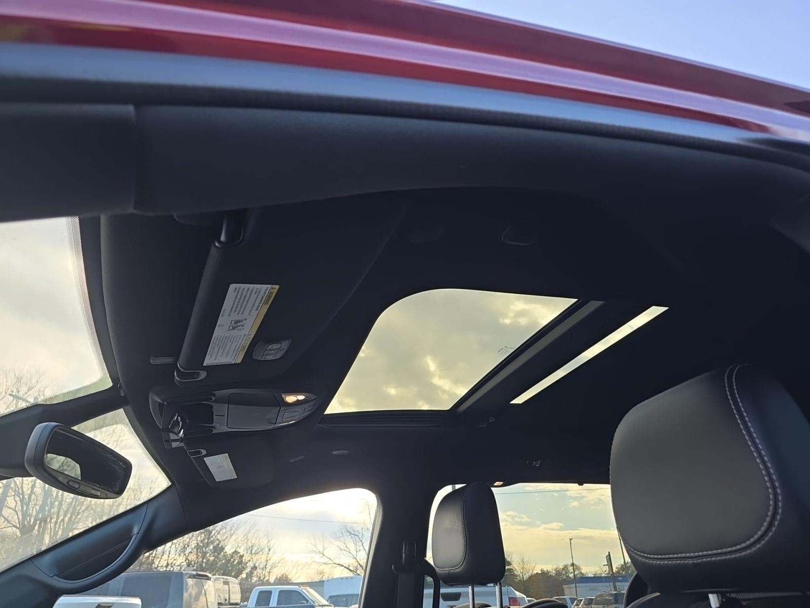 2023 Chrysler Pacifica Limited FWD