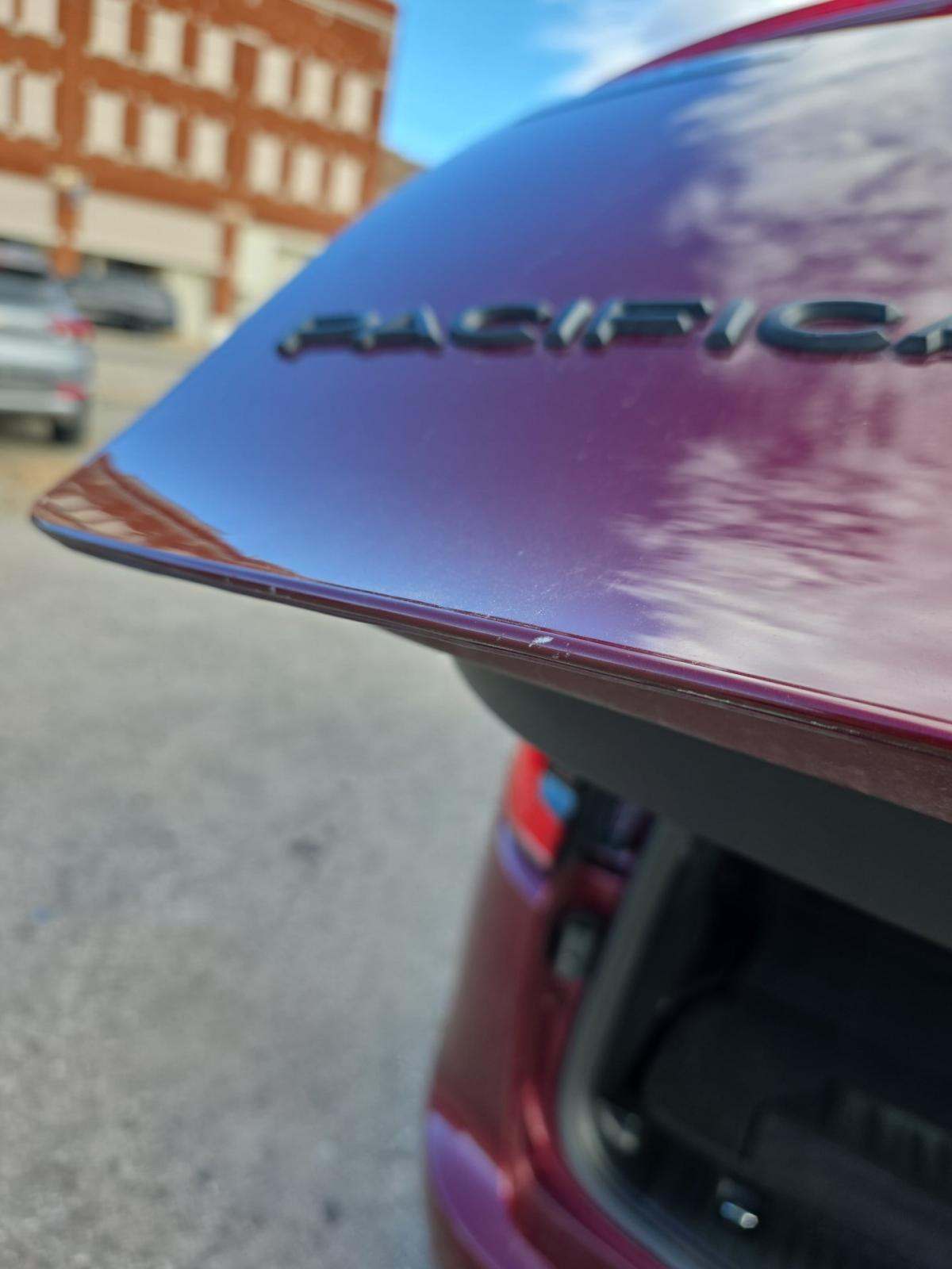 2023 Chrysler Pacifica Limited FWD