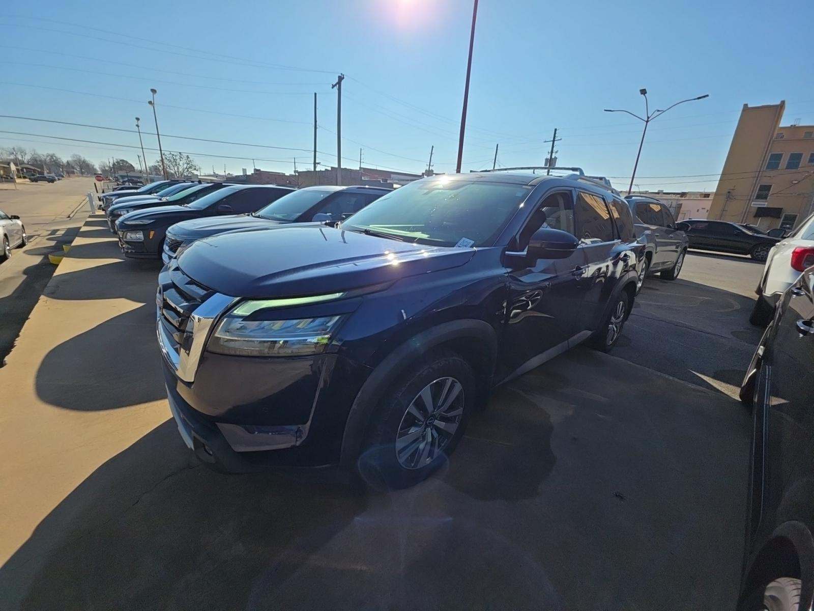 2022 Nissan Pathfinder SL AWD