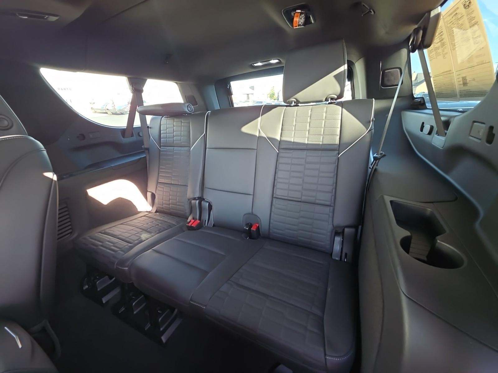 2025 Cadillac Escalade ESV V-Series AWD