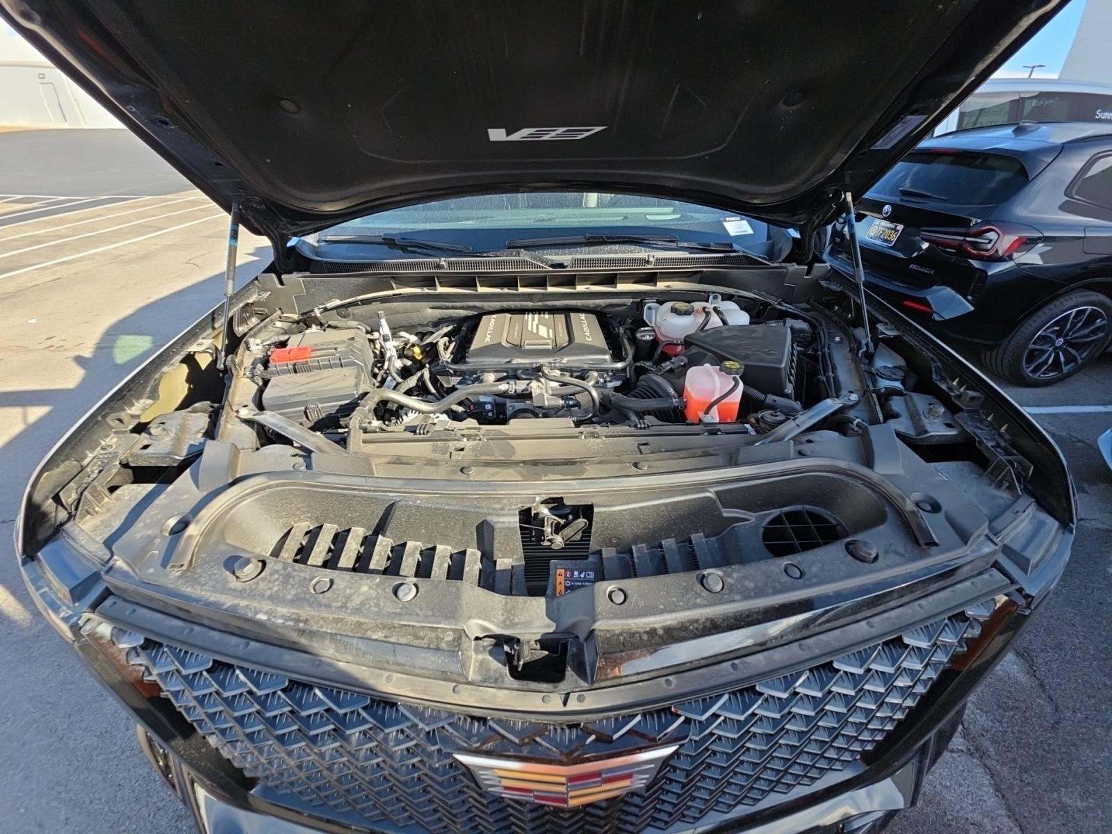 2025 Cadillac Escalade ESV V-Series AWD